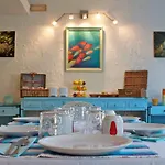 Paris Guest house *