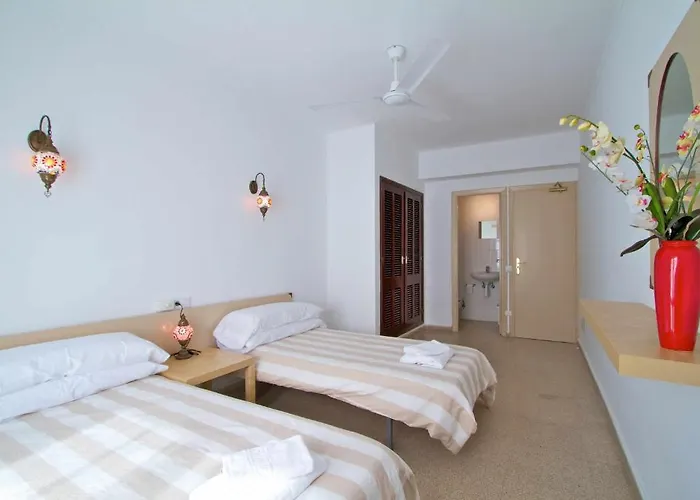 Konukevi Paris Port de Pollença